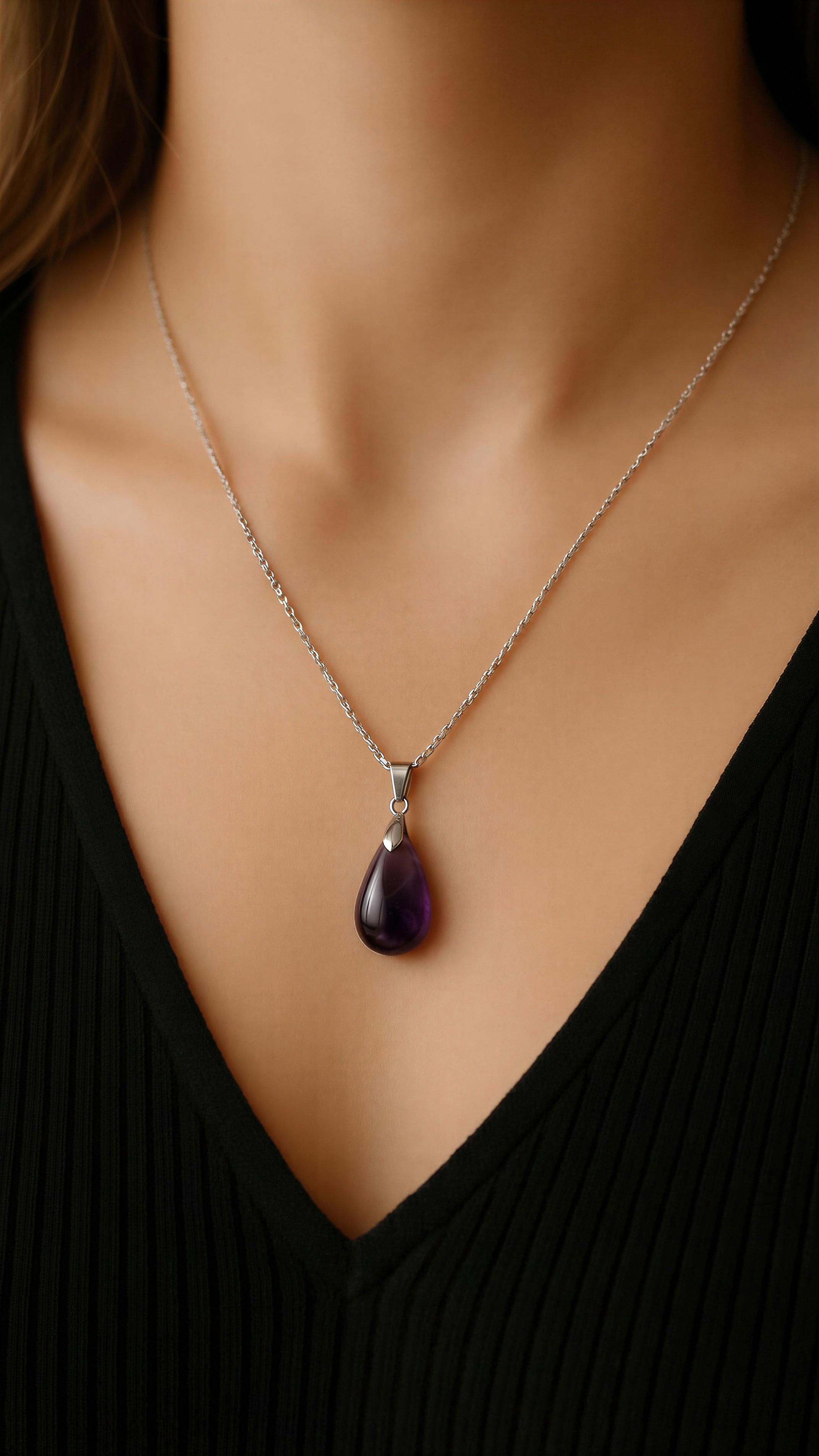 Silver Chain Crystal Pendant Necklace