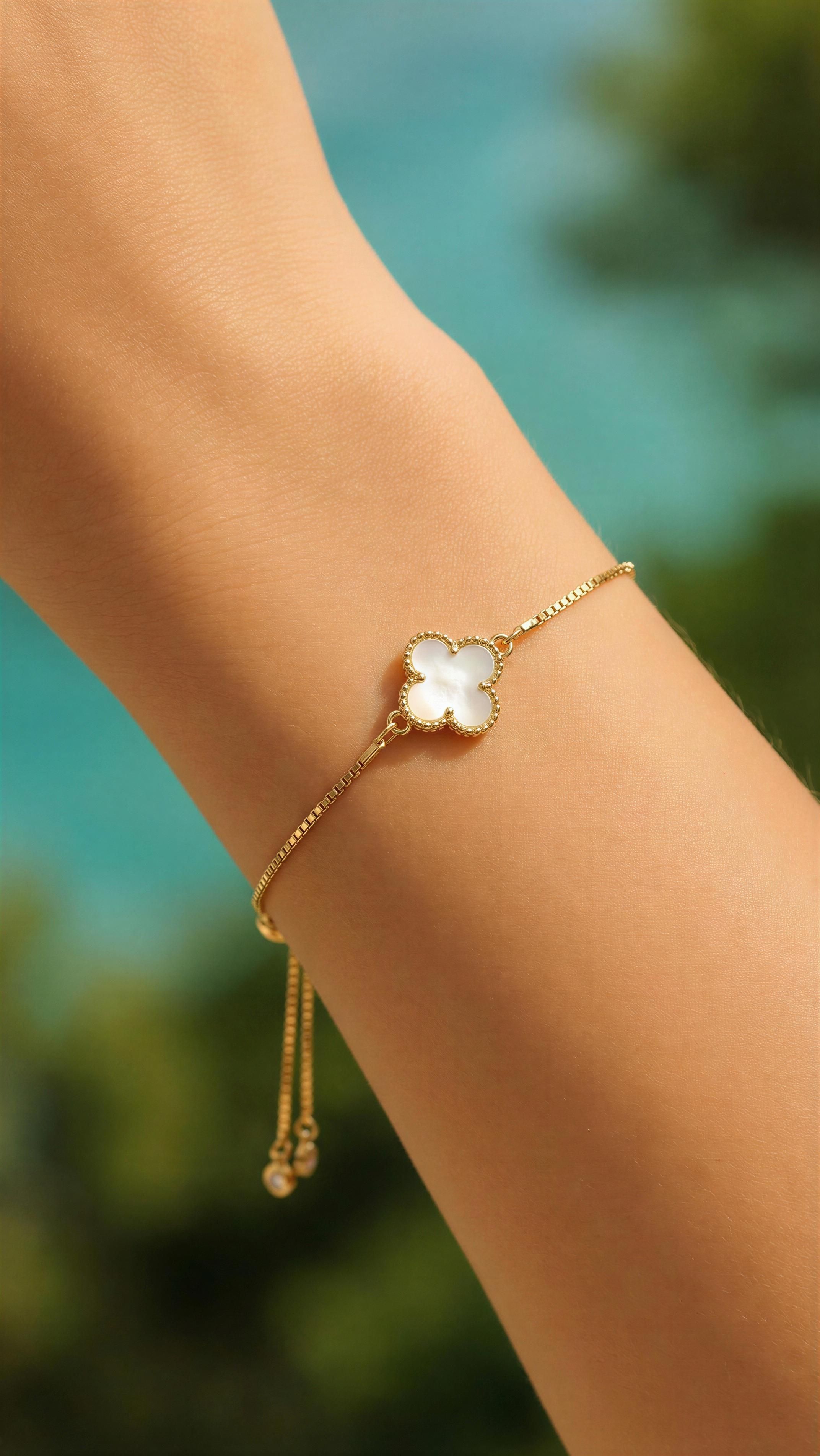 Clover & Cross Shell Bracelet – Gold Adjustable