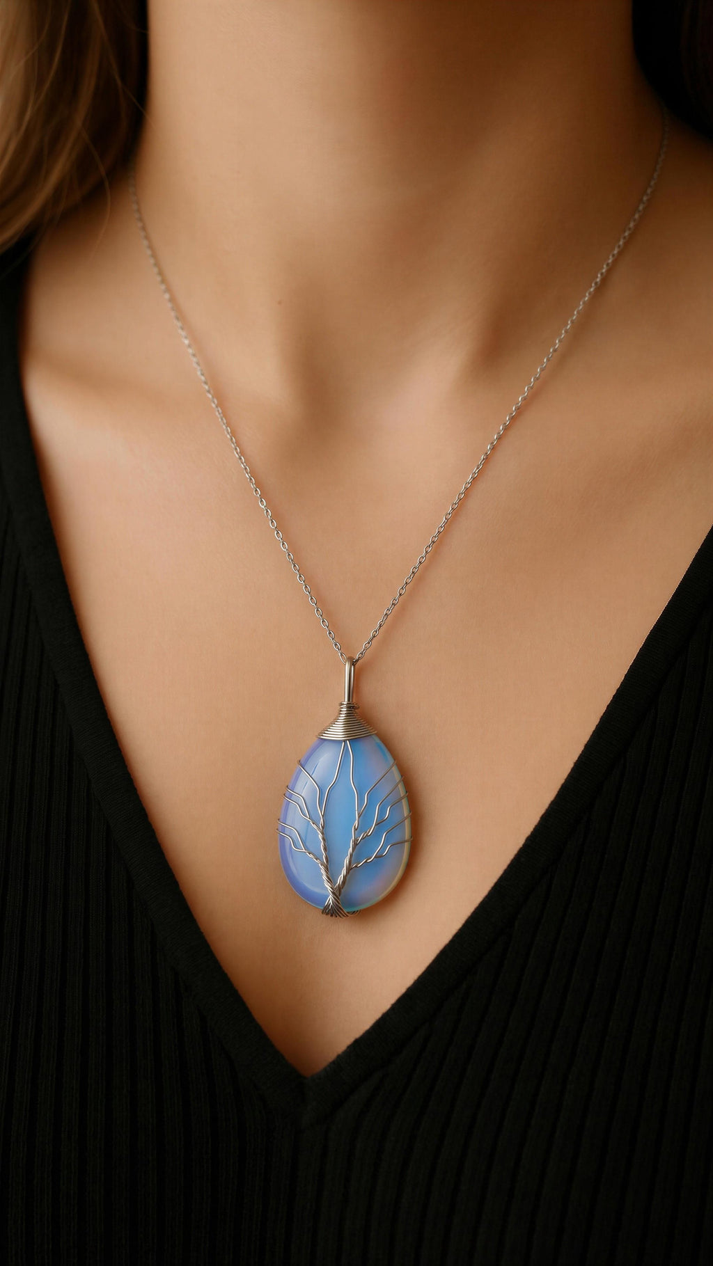 Silver Chain Crystal Pendant Necklace